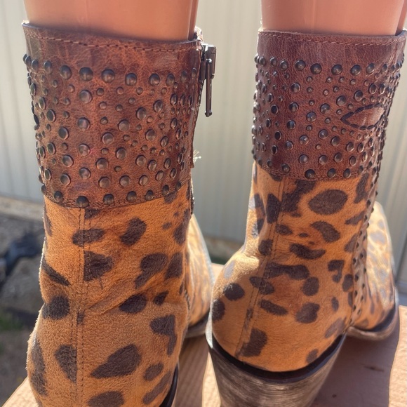 OLD GRINGO*Leopard Print suede & metal Stud Mid Ankle Side Zip boots snip toe 8 - Picture 4 of 13